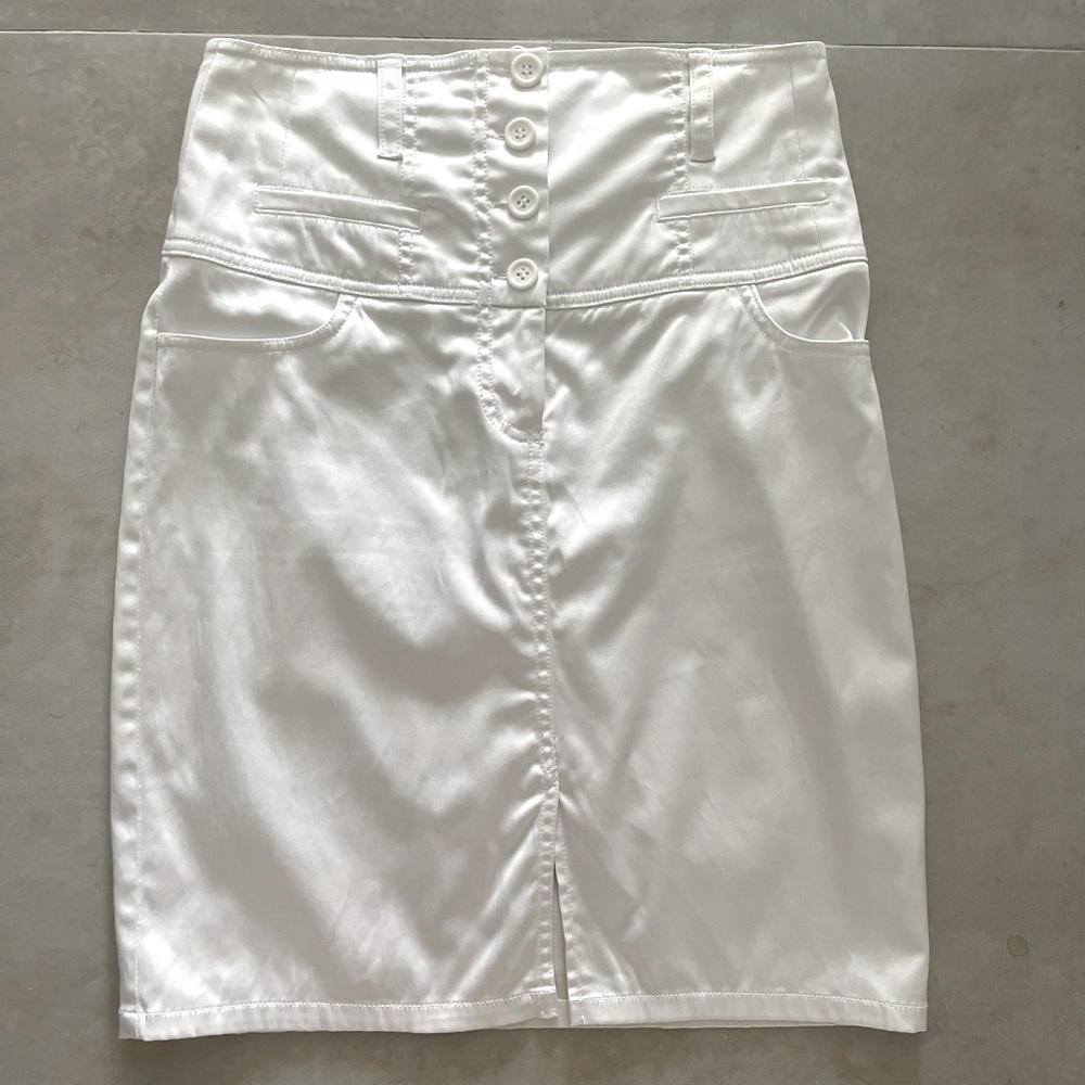 Guess white jeans skirt - size 26